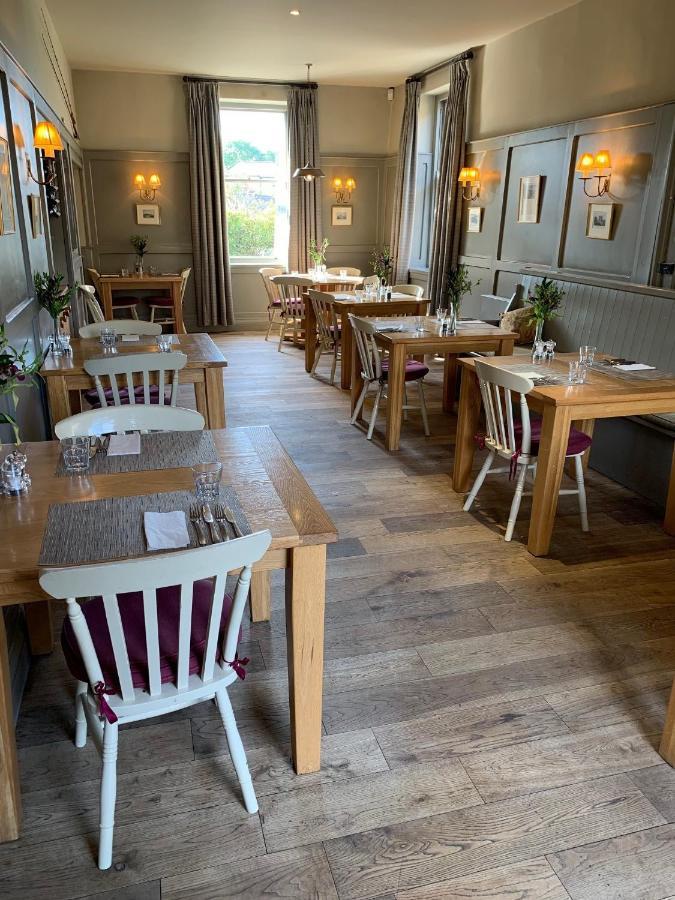 Collingwood Arms Hotel Cornhill on Tweed Экстерьер фото