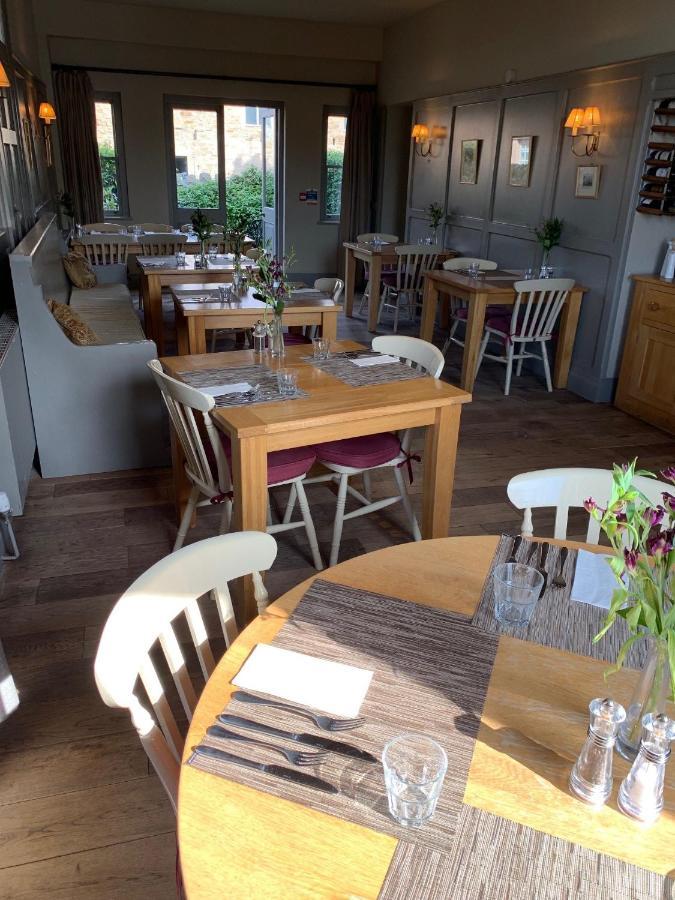 Collingwood Arms Hotel Cornhill on Tweed Экстерьер фото